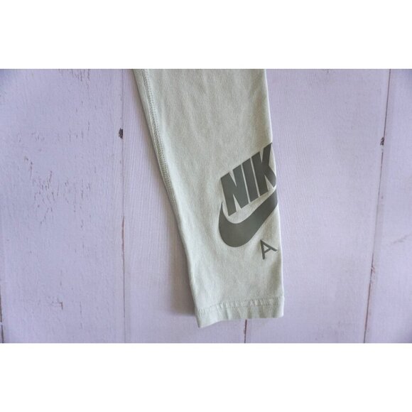 Nike Women Mint Green Solid Capris FUTURA Tight Fit - Size S - Picture 4 of 8